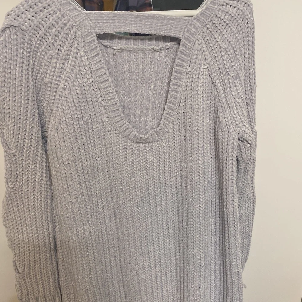 Open backsweater - Picture 4 of 5
